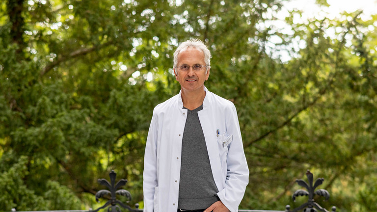 Prof. Dr. med. Andreas Michalsen, Chefarzt der Abteilung Naturheilkunde am Immanuel Krankenhaus Berlin Prof. Dr. med. Andreas Michalsen, Chefarzt der Abteilung Naturheilkunde am Immanuel Krankenhaus Berlin