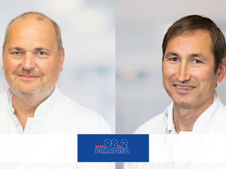 Dr. Jens Königer, Chefarzt der Abteilung für Innere Medizin, und Dr. Oskar Rückbeil, kommissarischer Chefarzt für Allgemein- und Viszeralchirurgie (v.l.)