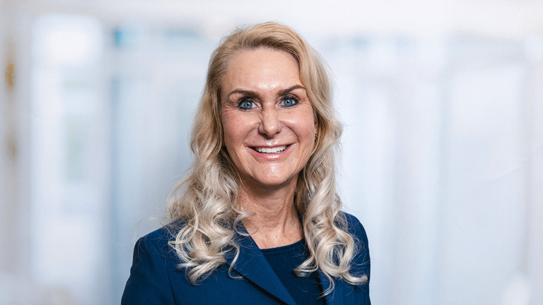 Portrait von Prof. Dr. Diana Lüftner zum Hör-Tipp bei Radio Paradiso Fortschritte in der Brustkrebsbehandlung – Hoffnung für junge Frauen